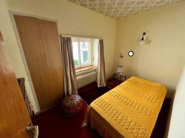 Casa di 1 locali + spazio commerciale + rustico + terreno 13