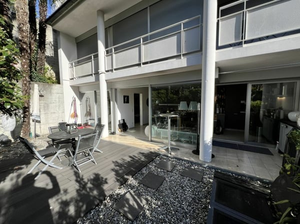 Elegante 1.5-Zimmer-Wohnung mit Garten 2