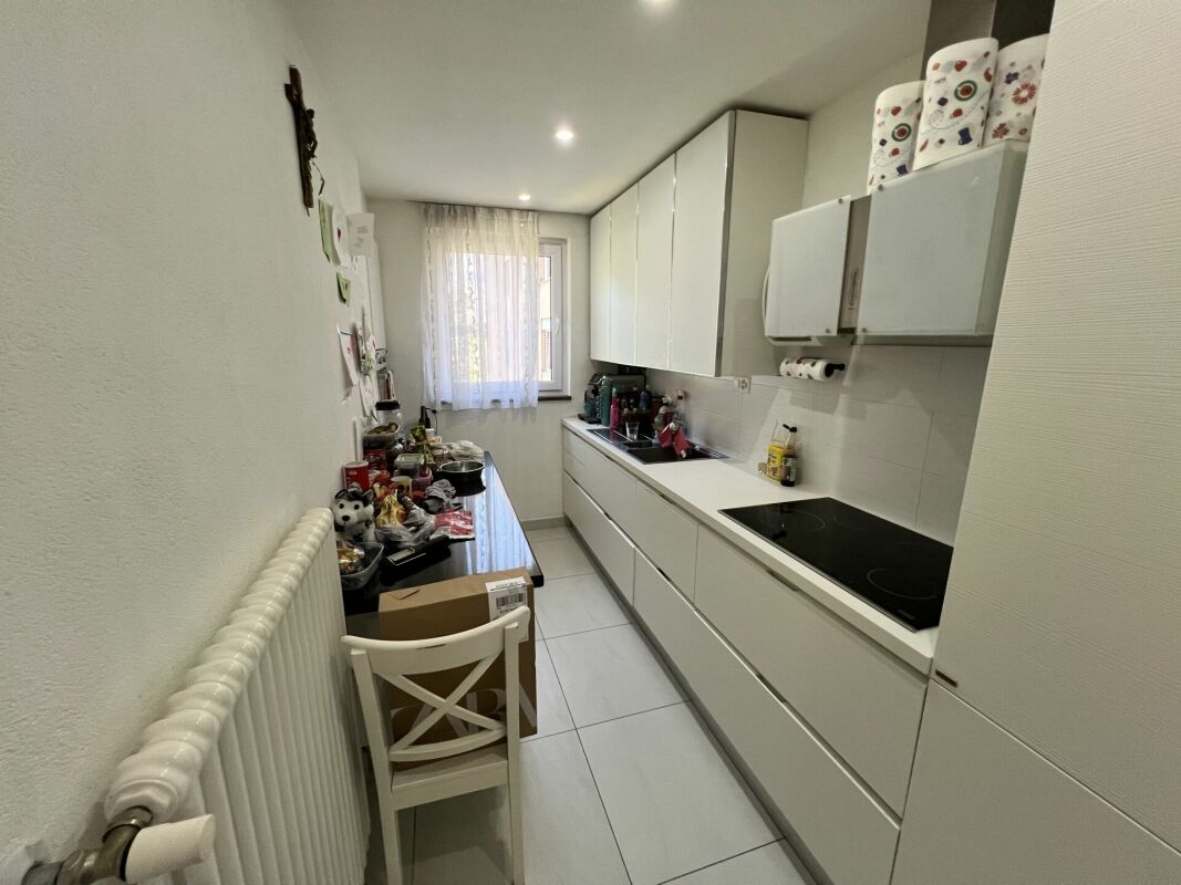 Casa Uni-bifamilare di 3.5 + 3.5 locali con giardino