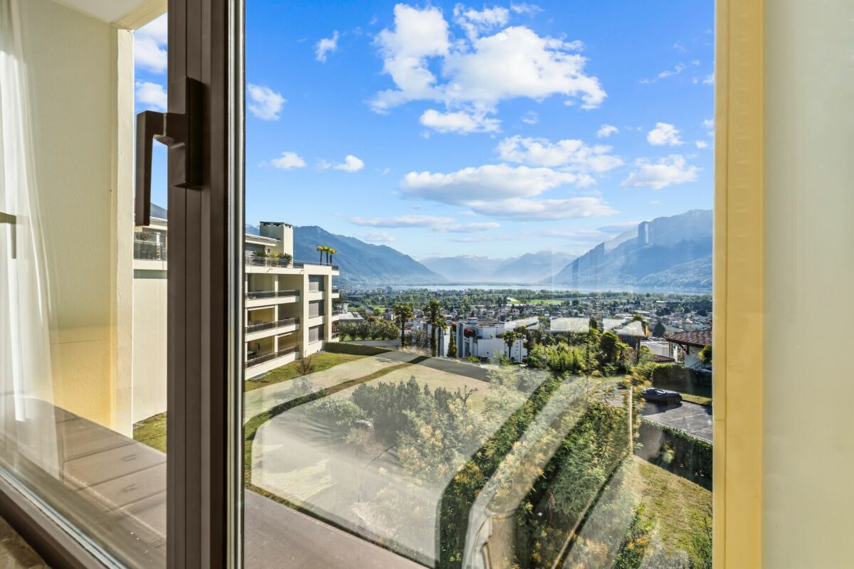 Appartamento 3.5 locali con terrazza coperta e meravigliosa vista lago
