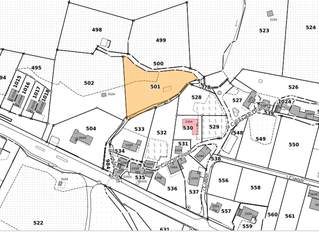 Terreno edificabile R3 + terreno boschivo