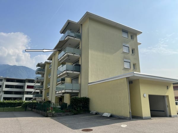 Appartamento di 2.5 locali attico, con 1 park interno e 1 park esterno 1