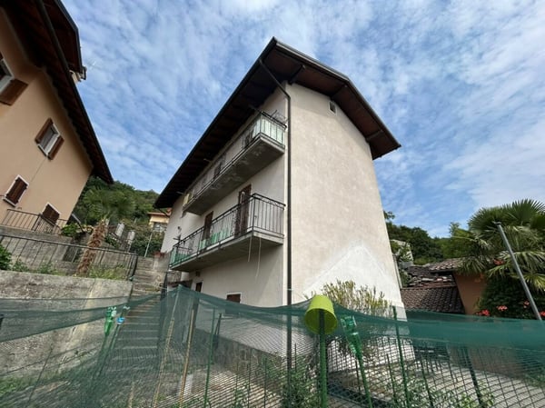 5-Zimmer-Haus mit ausbaubarem Dachgeschoss, Innenhof und Garten 22