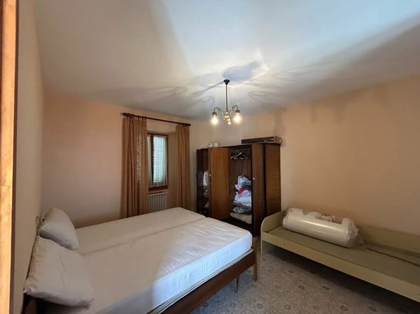 5-Zimmer-Haus mit ausbaubarem Dachgeschoss, Innenhof und Garten 15