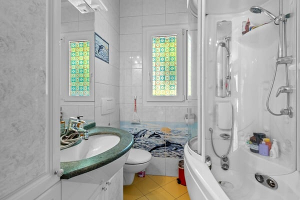 Prestigiosa villa bifamiliare con piscina e grottino 14