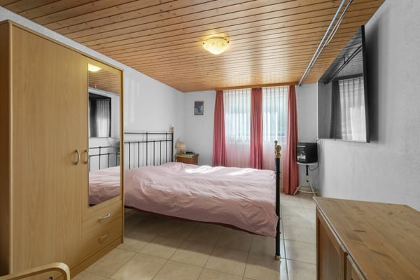 Prestigiosa villa bifamiliare con piscina e grottino 24