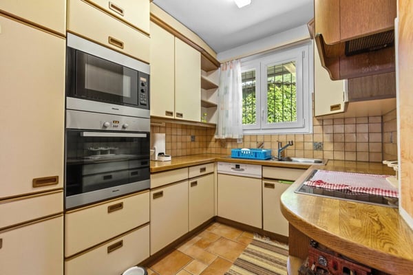 Prestigiosa villa bifamiliare con piscina e grottino 8