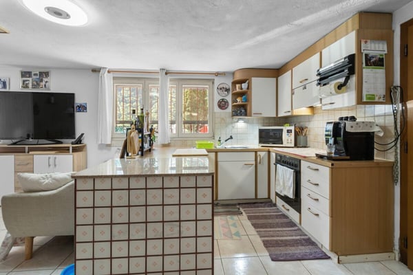 Prestigiosa villa bifamiliare con piscina e grottino 22