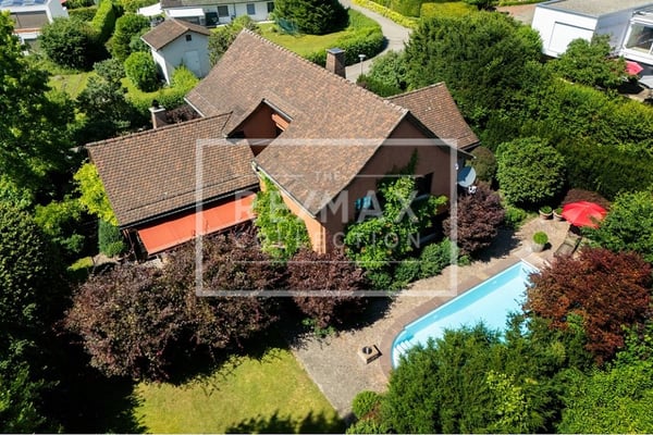 Luxuriöses Einfamilienhaus mit höchster Privatsphäre und exklusivem Ambiente 1