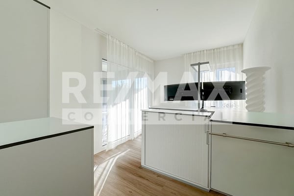 Raum für Erfolg: Entdecken Sie die Vielfalt Ihres neuen Geschäftslokals 12