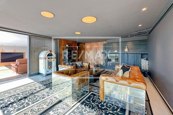 Exklusive 1-Zimmer-Attikawohnung 13