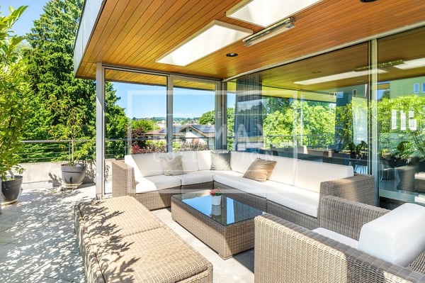 Grosszügige und helle Attikawohnung mit 2-Zimmern 13