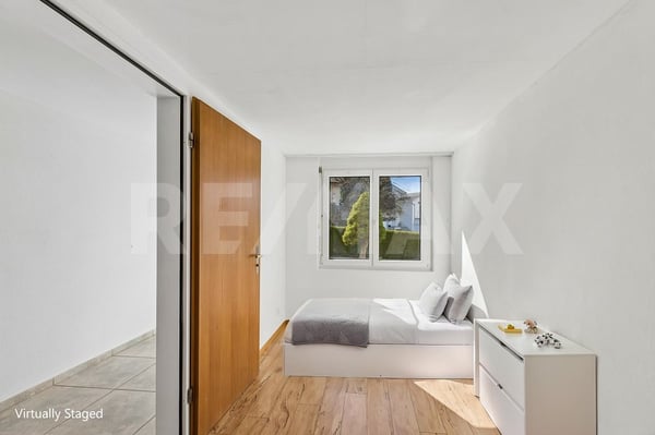 Grosszügiges 8½-Zimmer-Doppeleinfamilienhaus in ruhiger Lage 7