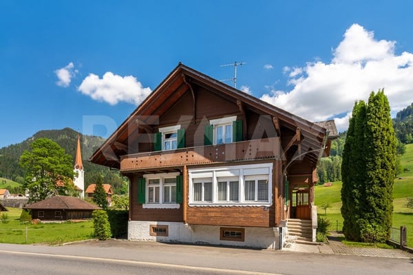 Einfamilienhaus mit Potenzial am historischen Dorfkern 1
