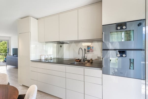 Helle 2½-Zimmer Wohnung am See mit zwei schönen Balkone 6