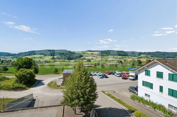 Moderne 4½-Zimmer-Wohnung mit traumhafter Aussicht 5