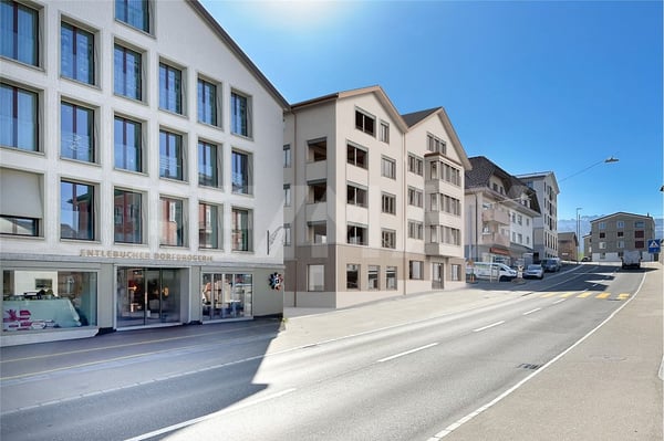 Moderne 2½-Zimmer-Wohnung im 1. OG an zentraler Lage 1