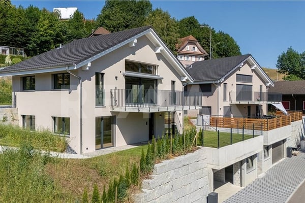 Neubau-Einfamilienhaus mit 5½-Zimmern und Galerie 13
