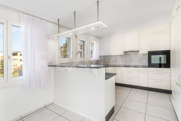 Zentral gelegene 5½-Zimmer-Maisonettewohnung mit Stil 7
