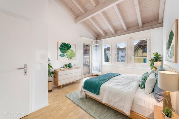 Zentral gelegene 5½-Zimmer-Maisonettewohnung mit Stil 5
