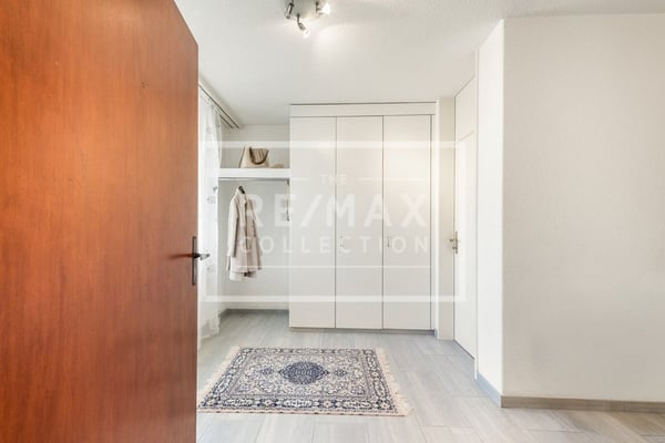 Exklusive 4½-Zimmer Maisonette-Wohnung mit spektakulärer See- und Bergsicht 3