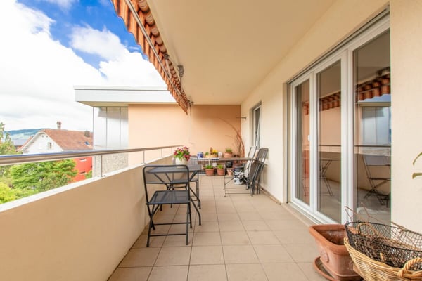 1.5-Attikawohnung mit Gemeinschaftspool und Sauna 5