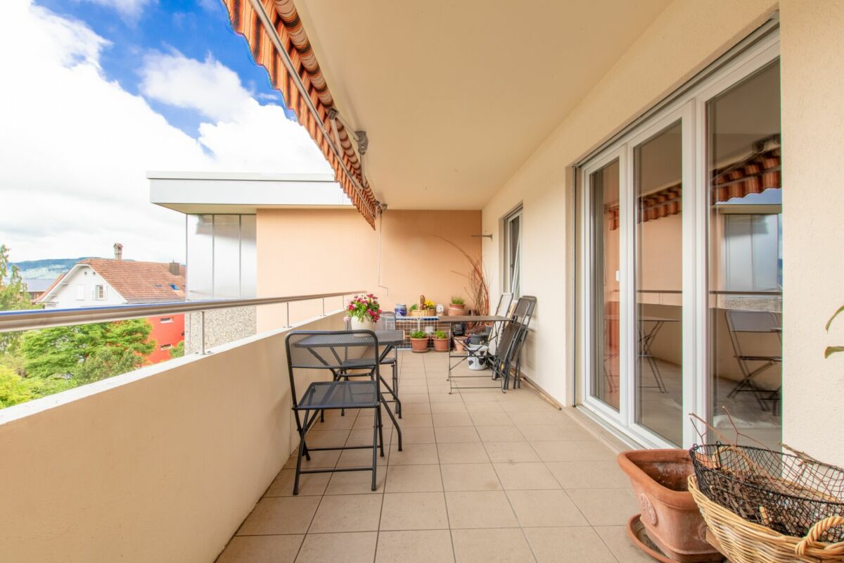 Relaxation Pure: 4.5-room apartment with communal pool and sauna
