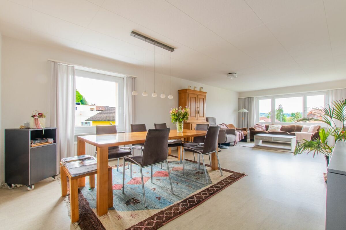 Relaxation Pure: 4.5-room apartment with communal pool and sauna