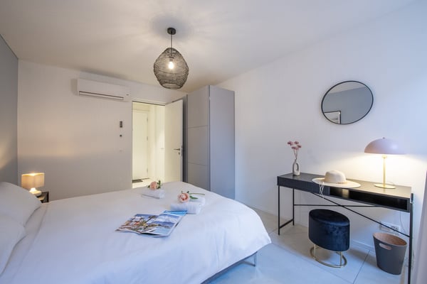 Central Apartment in Ascona Medium Term Flexible contract 3