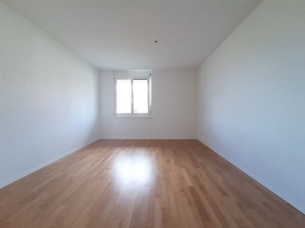 Zentrale 1.5-Zimmerwohnung 8