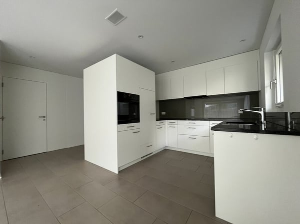Moderne 2.5-Zimmerwohnung 1