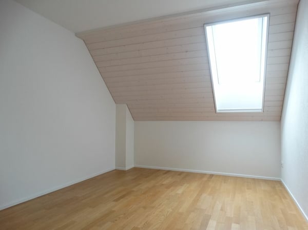 Grosszügige 4.5-Zimmerwohnung im Herzen von Madiswil 3