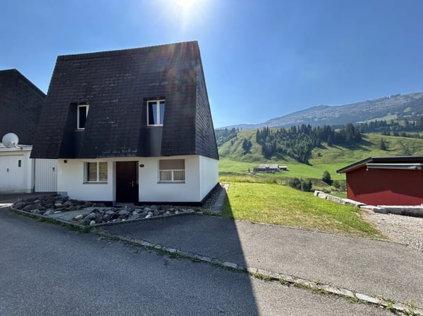 3.5-Zimmer-Haus mit Sicht auf die Schratten 10