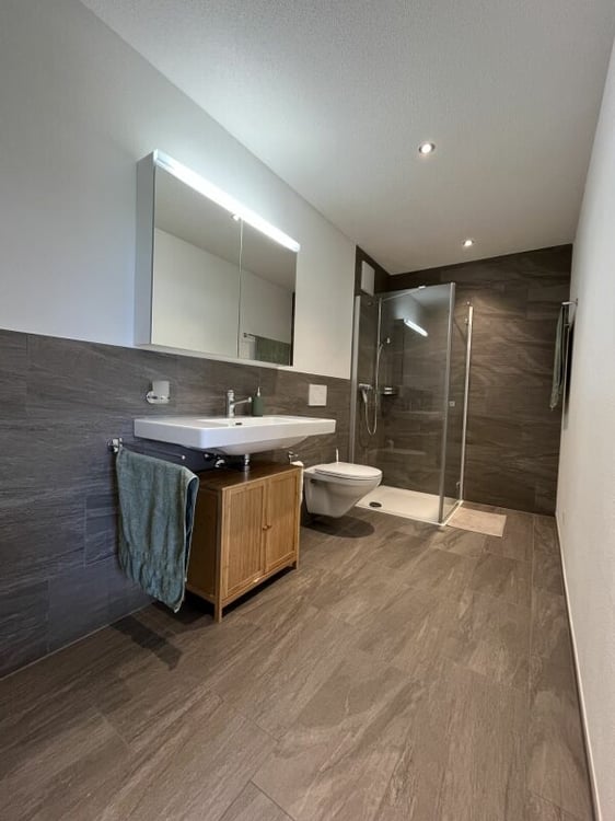Moderne und lichtdurchflutete 3.5-Zimmer-Parterrewohnung 7
