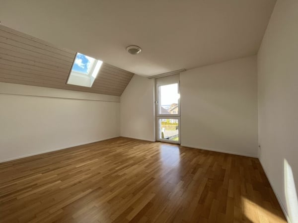 Helle und charmante 5.5-Zimmer-Dachwohnung 4
