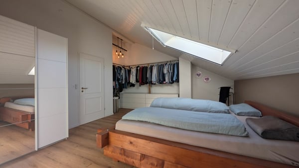 6.5-Zimmer-Reiheneinfamilienhaus mit Garten und modernem Ausbau 8