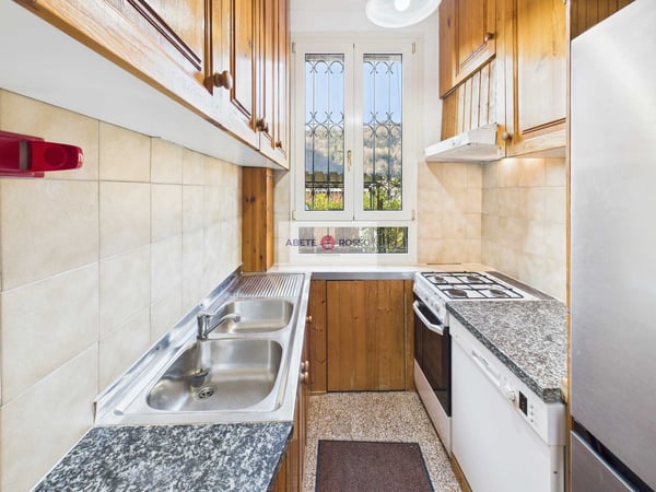 Casa di nucleo con terreno edificabile e rustico 5