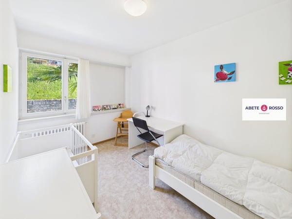 Condominio con 3 VILLETTE A SCHIERA su vista panoramica 15