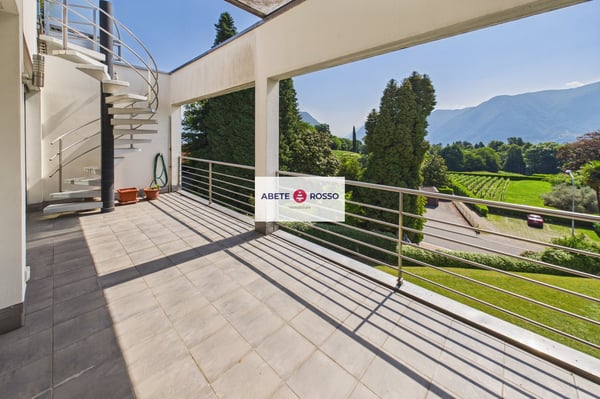 Splendido attico di 4.5 locali con vista e 1 monolocale separato - Collina d'Oro 30