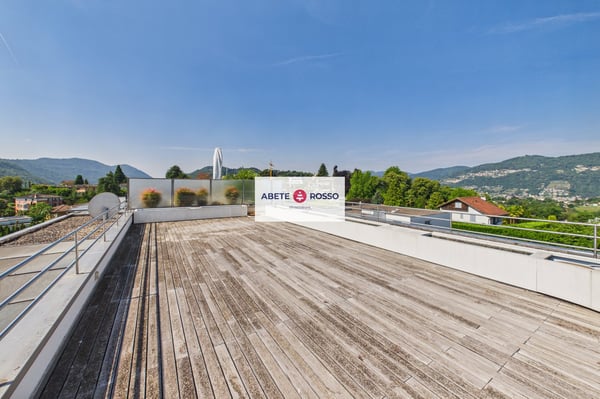 Splendido attico di 4.5 locali con vista e 1 monolocale separato - Collina d'Oro 33