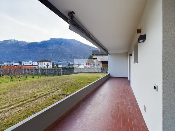 Ampio BILOCALE in stile MODERNO, con grande BALCONE, recentemente RINNOVATO 7