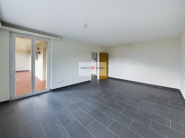 Ampio BILOCALE in stile MODERNO, con grande BALCONE, recentemente RINNOVATO 5