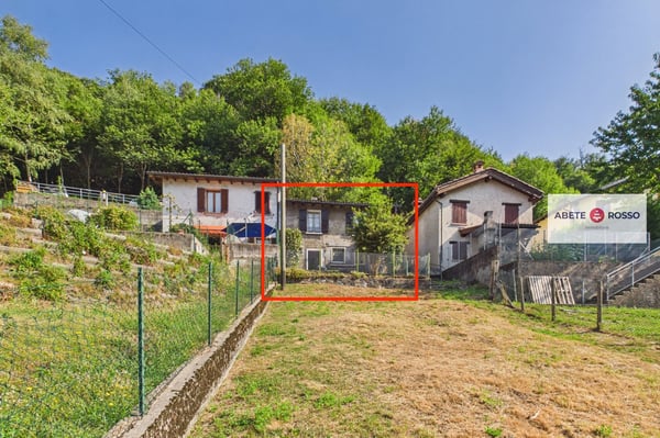 Rustico con terrazza e prato nel cuore della soleggiata Valcolla. 5