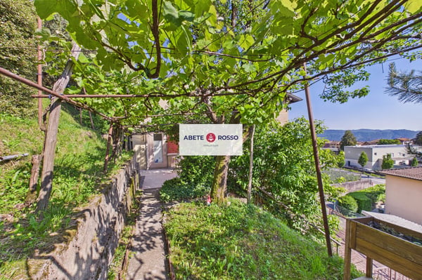 Casa tradizionale ticinese dal fascino autentico con vista aperta 24