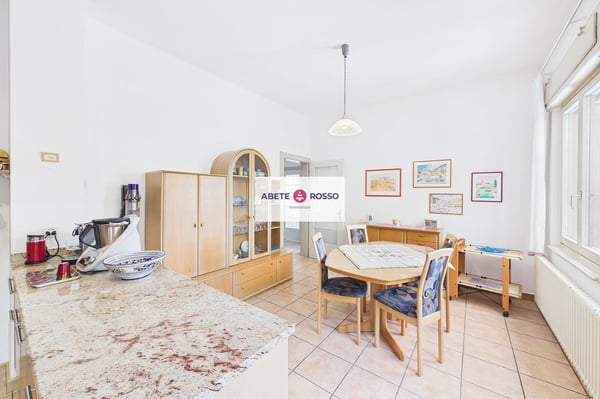 Casa tradizionale ticinese dal fascino autentico con vista aperta 11