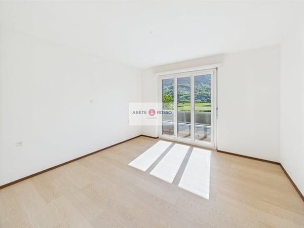 Spazioso appartamento di 3.5 locali con vista aperta. 8