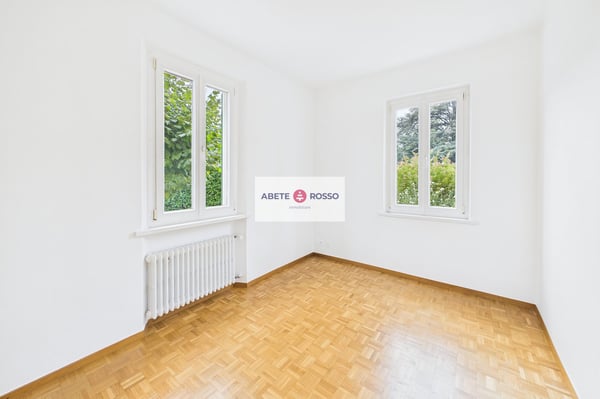 Casa con 2 appartamenti e giardino, in zona strategica, con prospettive di miglioramento 13