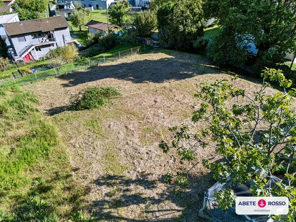 Terreno edificabile con panorama molto GENEROSO in un quartiere residenziale 6