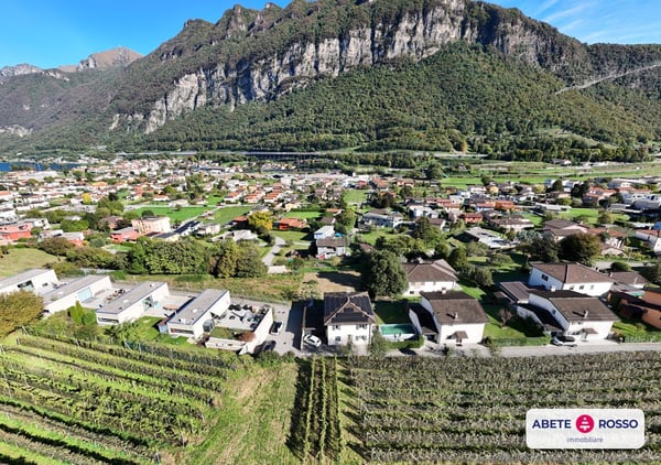 Terreno edificabile con panorama molto GENEROSO in un quartiere residenziale 10