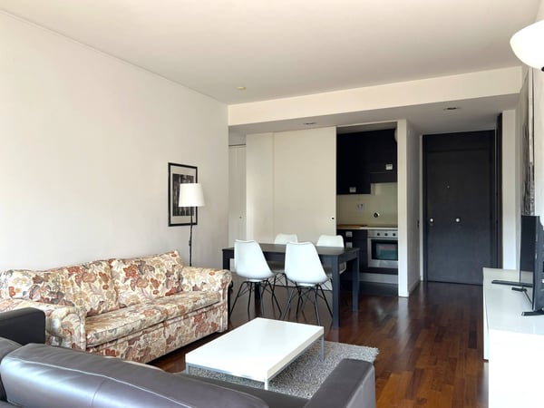 Bilocale per affitti brevi: vivere in centro circondati dal verde! Two-bedroom apartment for short-term rentals: live downtown surrounded by greenery! 2